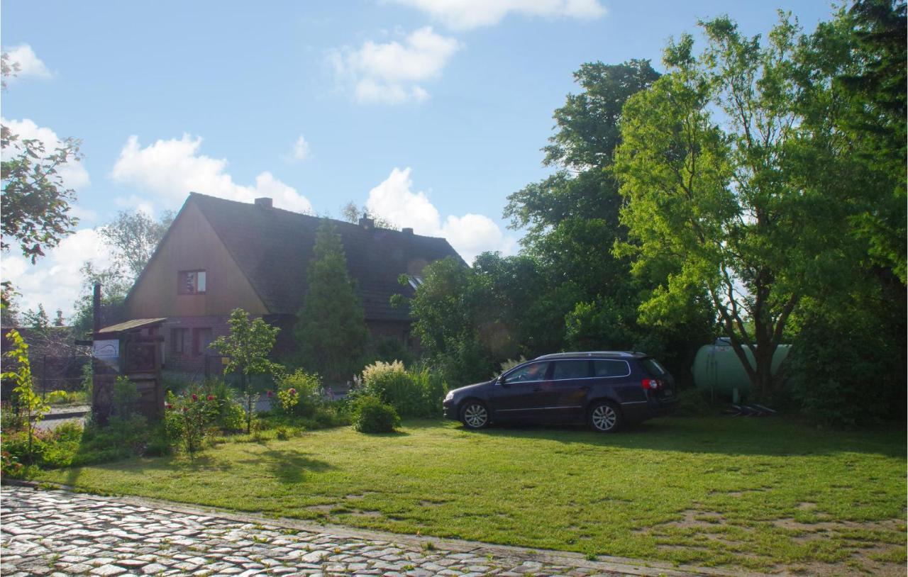 Lovely Home In Am Salzhaff With Kitchen Pepelow Exterior foto